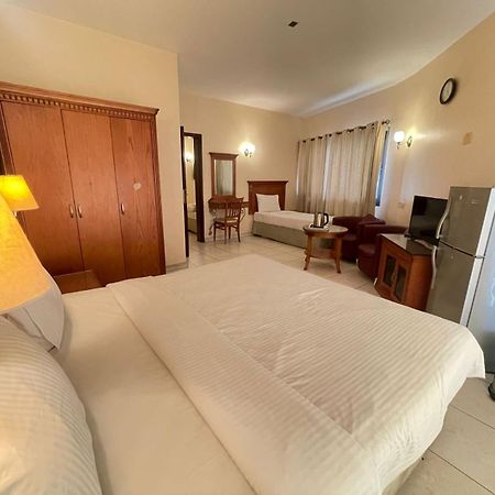 Tara Hotel Llc ดูไบ ภายนอก รูปภาพ
