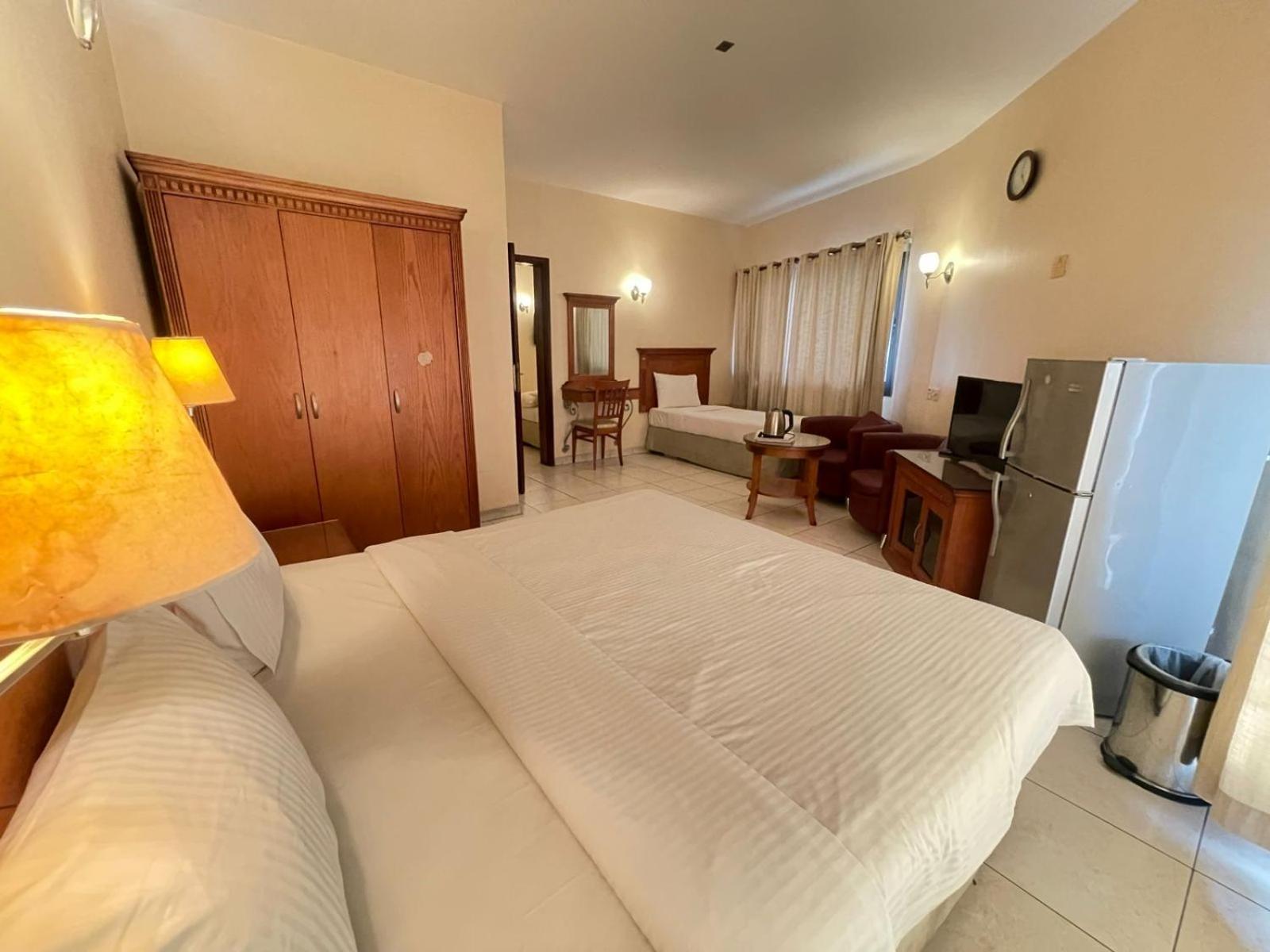 Tara Hotel Llc ดูไบ ภายนอก รูปภาพ