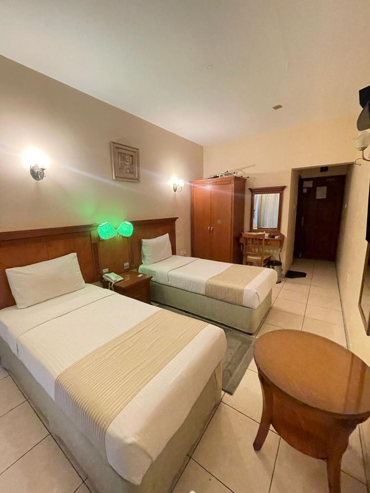 Tara Hotel Llc ดูไบ ภายนอก รูปภาพ