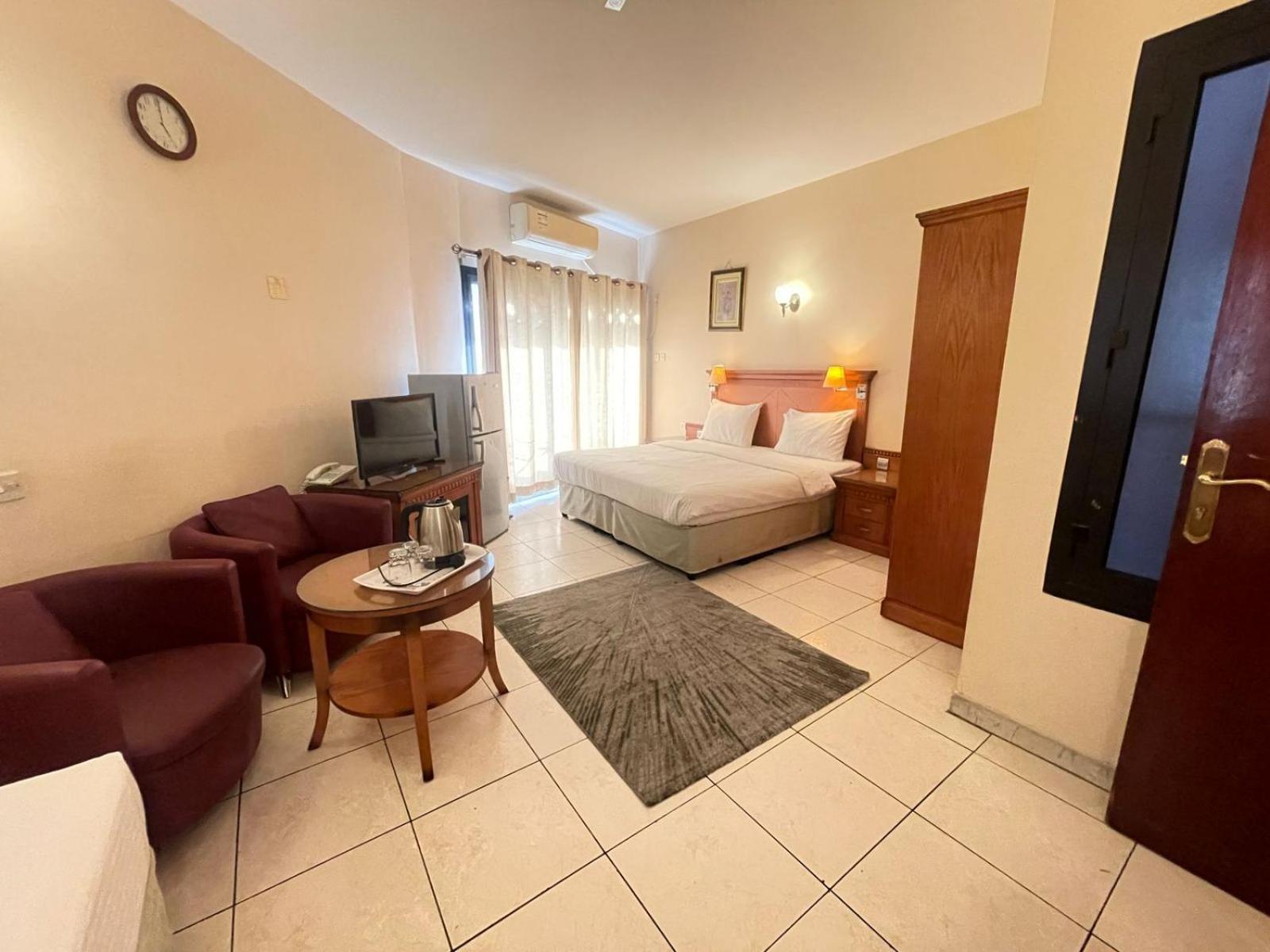 Tara Hotel Llc ดูไบ ภายนอก รูปภาพ